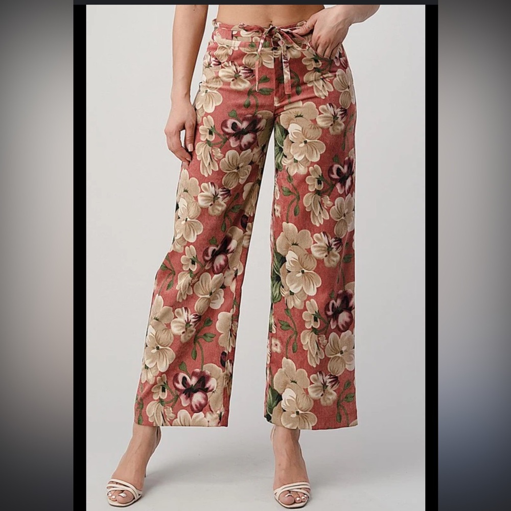 Floral Wide-Leg Pants in Pink and Cream